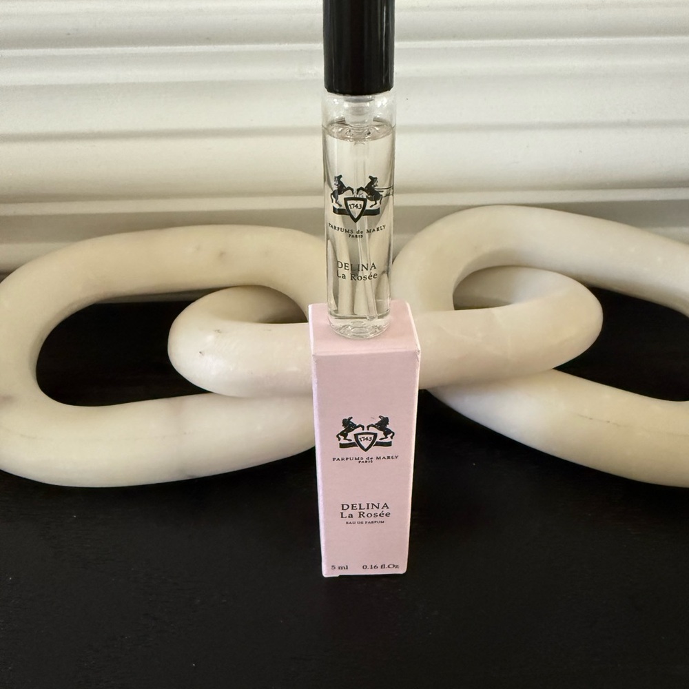 Delina La Rosée Eau de Parfum travel spray 5 ml new - Picture 4 of 5